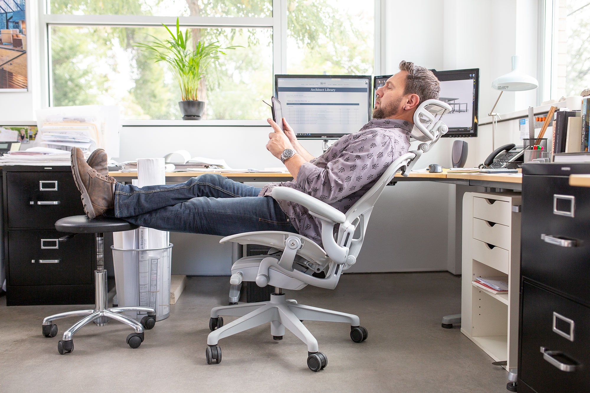 What’s The Difference Between An Office Chair and Your Chair at Home?